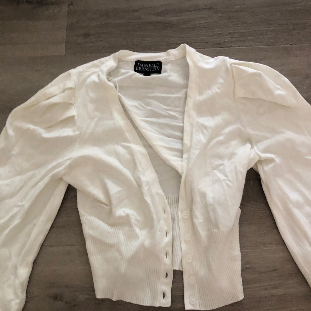 Danielle Bernstein white cardigan NWT - Picture 3 of 3